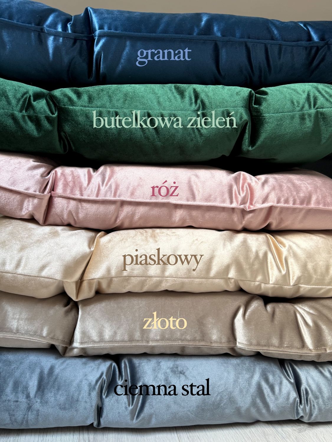 FABVELVET LEGOWISKO DLA PSA, WYMIARY 80/60 CM, VELVET TAPICERSKI - BUTELKOWA ZIELEŃ